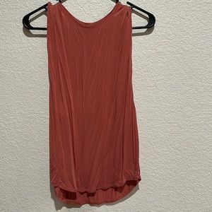 Lululemon muscle tank